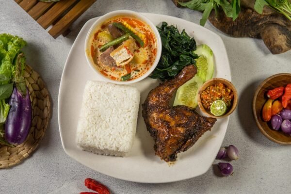 Paket Semar Lodeh Ayam Bakar/Kremes Negeri