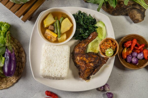 Paket Semar Asem Ayam Bakar/Kremes Negeri